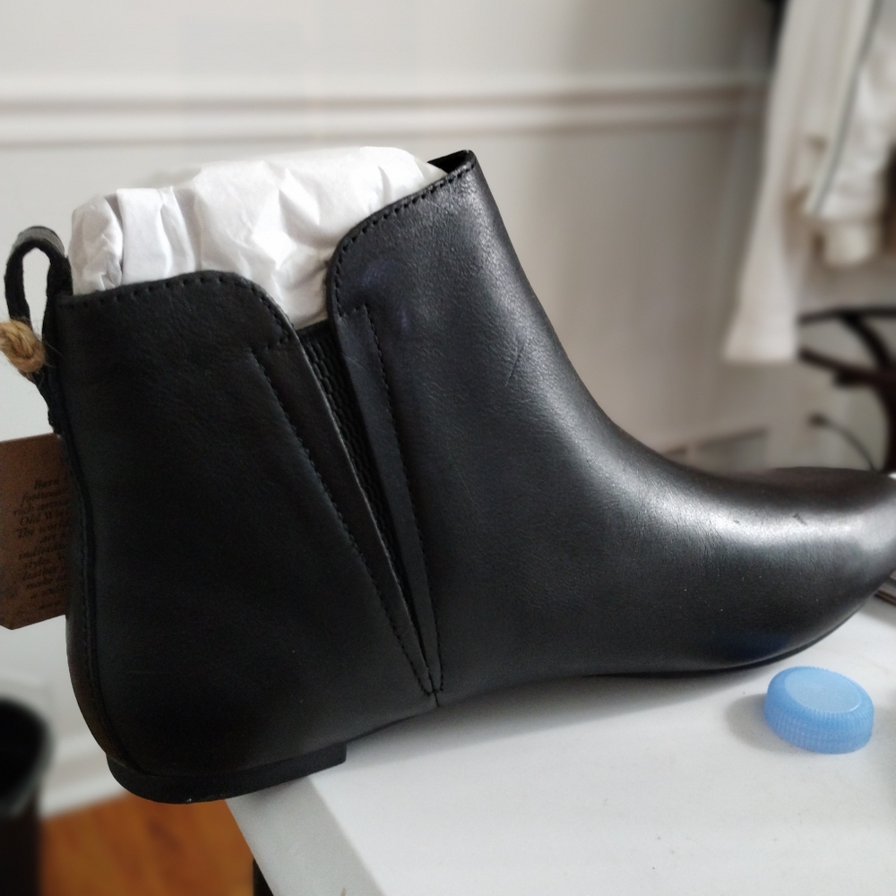 BNIB Born Remon Bootie